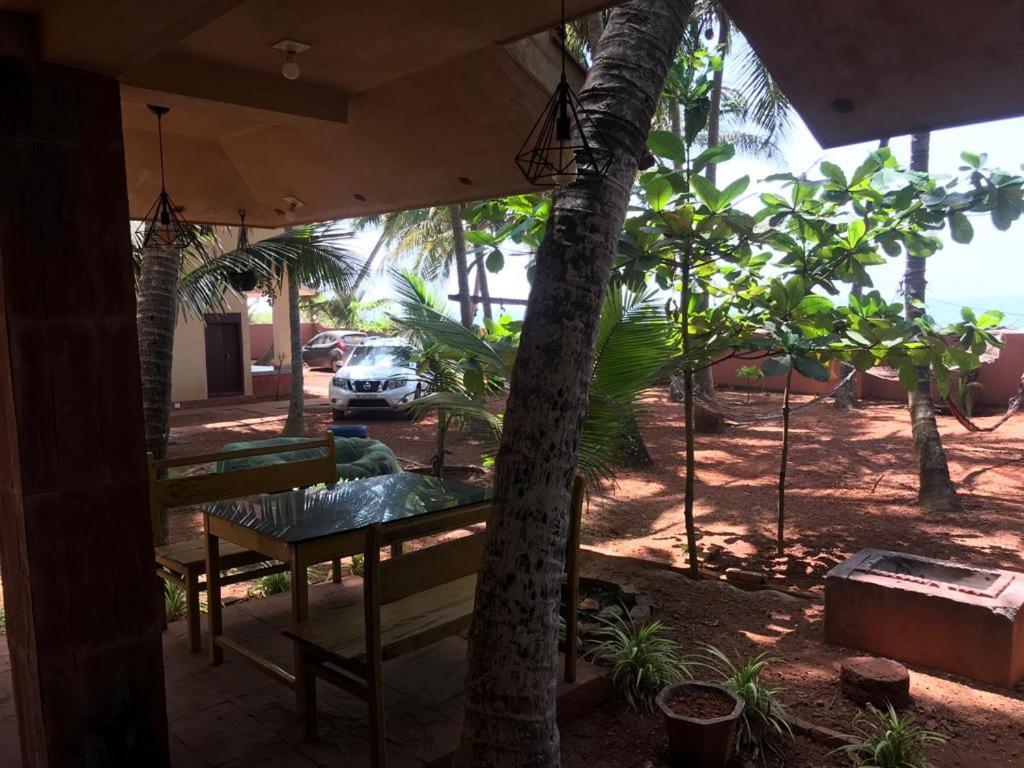 Kizhunna Rock Beach House カンヌール エクステリア 写真