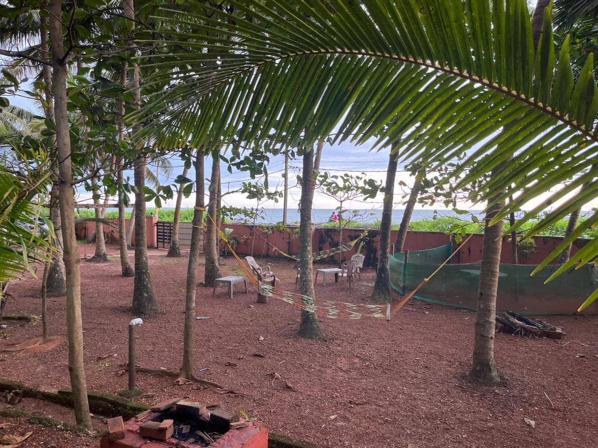 Kizhunna Rock Beach House カンヌール エクステリア 写真