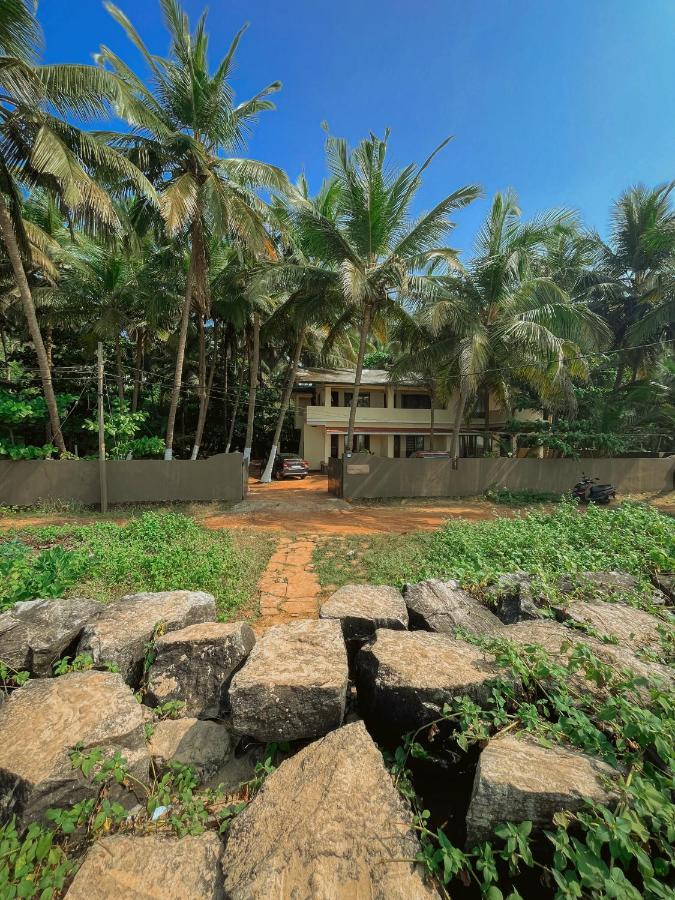 Kizhunna Rock Beach House カンヌール エクステリア 写真